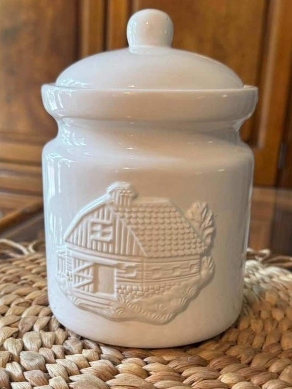 White Ceramic Canister with Embossed Farm house Design